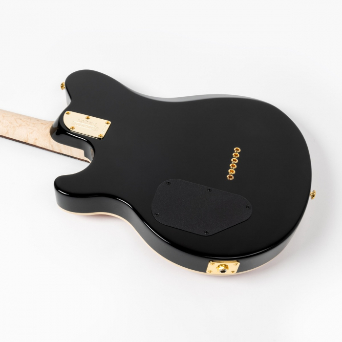 Shop Ernie Ball Music Man - Ernie Ball Music Man Axis